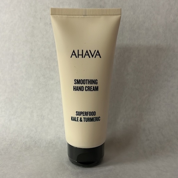Ahava Superfood Kale Turmeric Smoothing Hand Cream - Picture 1 of 3